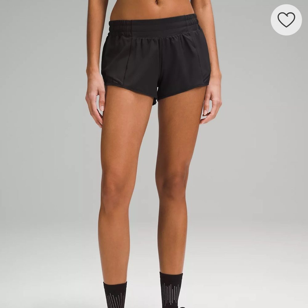 Lululemon Hotty Hot Low-Rise Lined Short 2.5" | Black | size 4